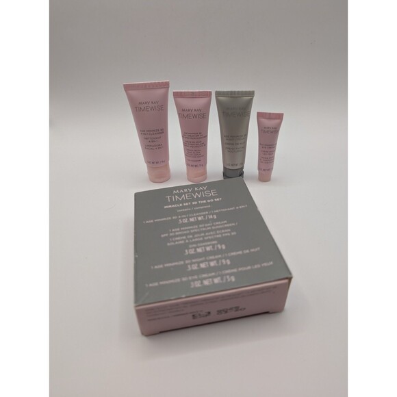Mary Kay Timewise Miracle Set 3D The Go Set, Expired 2020 & 2021. Comb/Oily - Picture 1 of 4